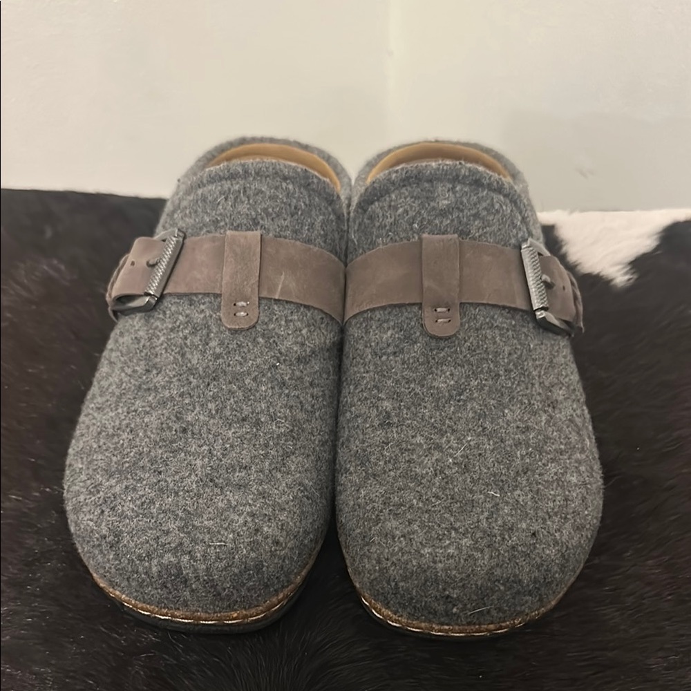 Earth Gray Wool Mules with Brown Strap
